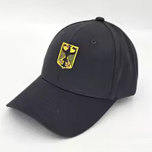 Kappe mit Deutschland  Stickerei  Wappen